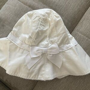 Janie and Jack Elegant White Kids Hat with Bow